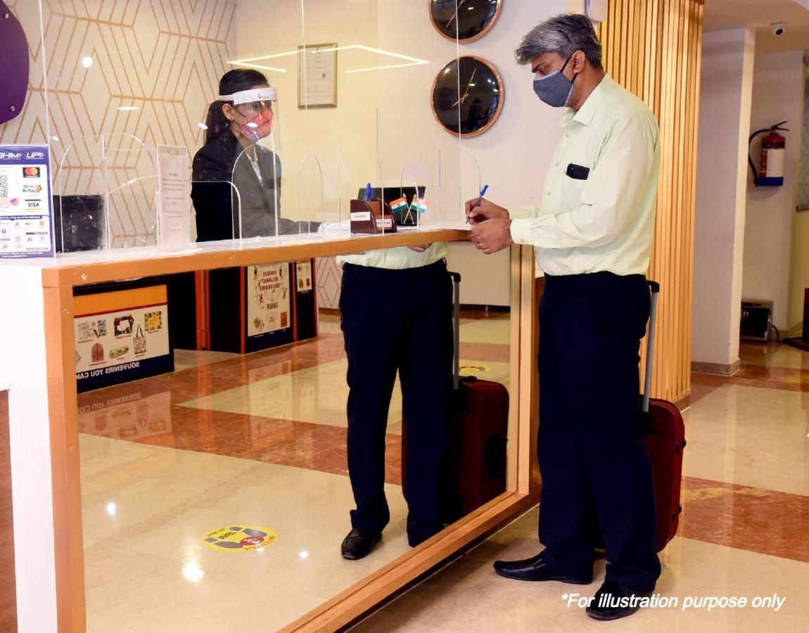 Oyo 13125 Gwal Palace Hotel Agra (Uttar Pradesh)